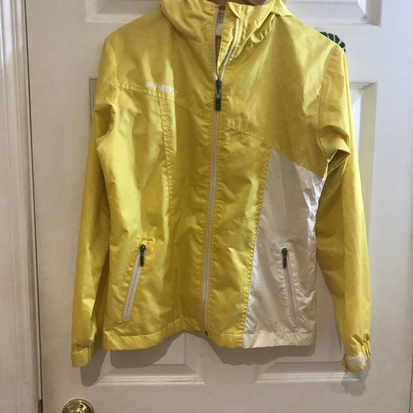 Firefly Windbreak - Picture 2 of 2